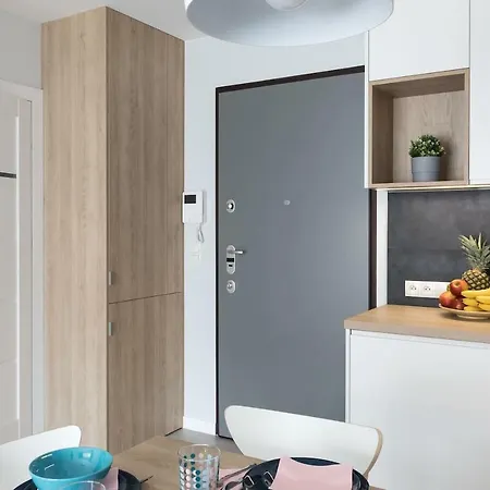 Atlantic Apartment *